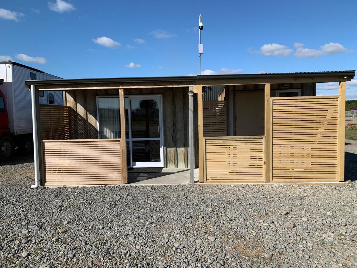 The Log Cottage Rangiora Exterior photo